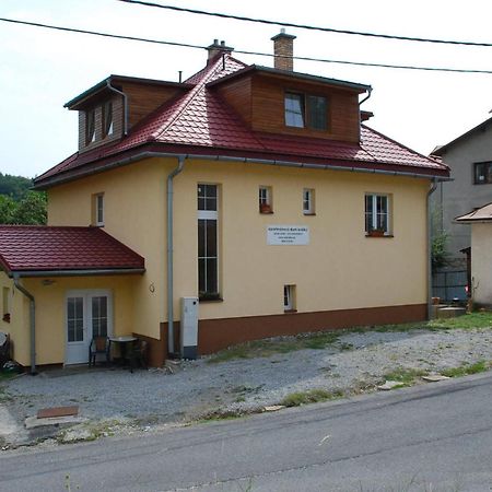 Apartmanovy Dom Kraliky Bagian luar foto