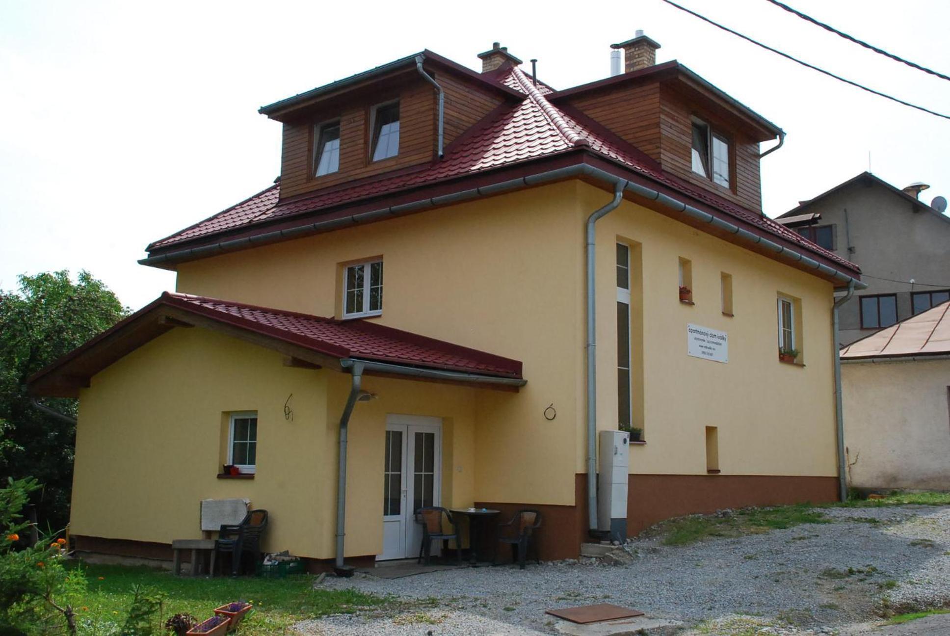 Apartmanovy Dom Kraliky Bagian luar foto