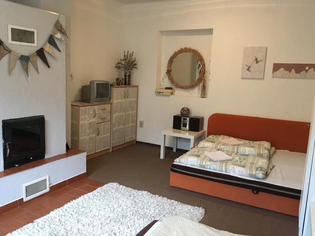 Apartmanovy Dom Kraliky Bagian luar foto