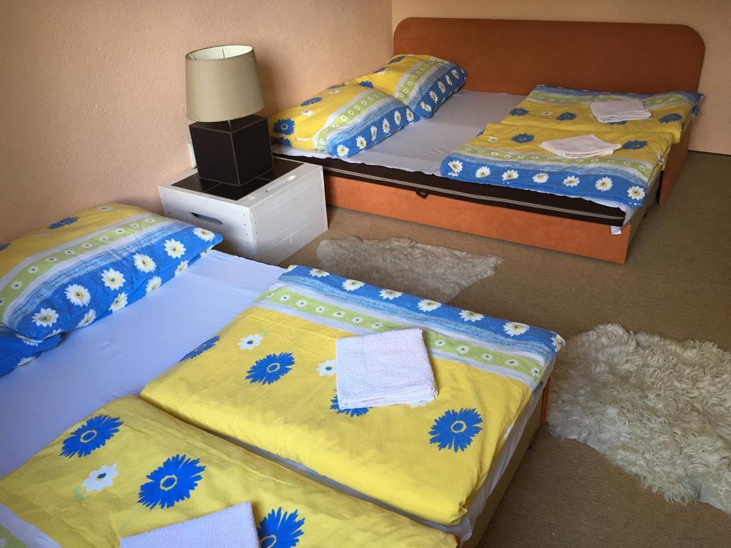 Apartmanovy Dom Kraliky Bagian luar foto